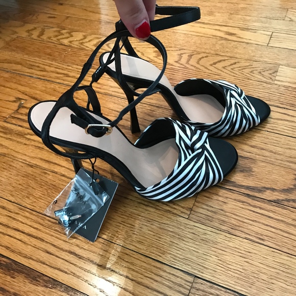 Zara Black & White Open Toe Heels - Picture 1 of 6